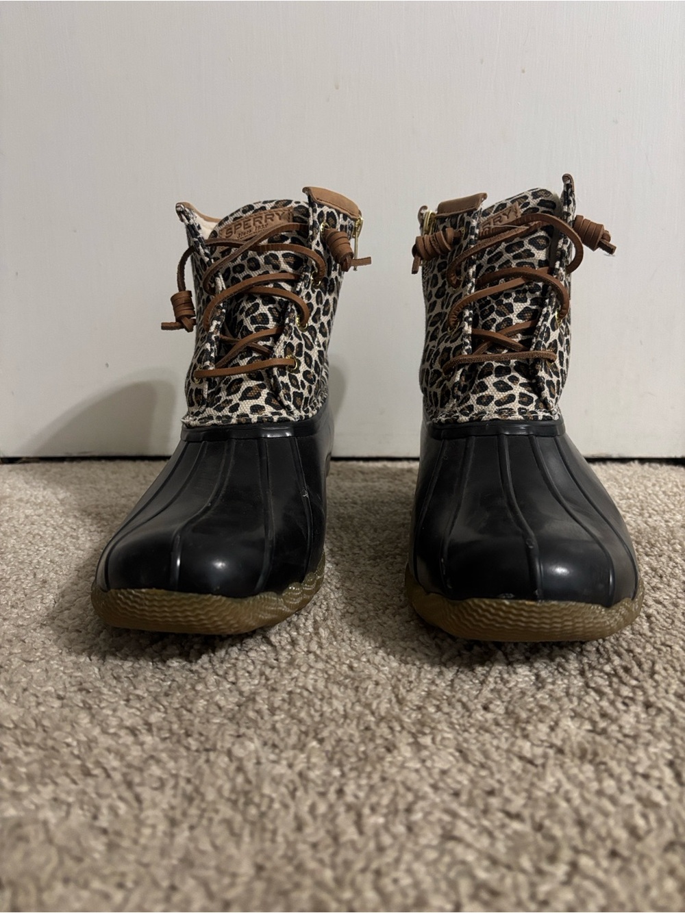 Sperry Women’s Black Rubber & Leopard-Print Rain Boots